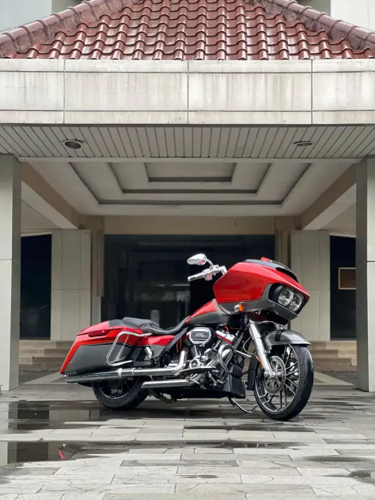 Roadglide CVO 2018 Road glide Orange Lava