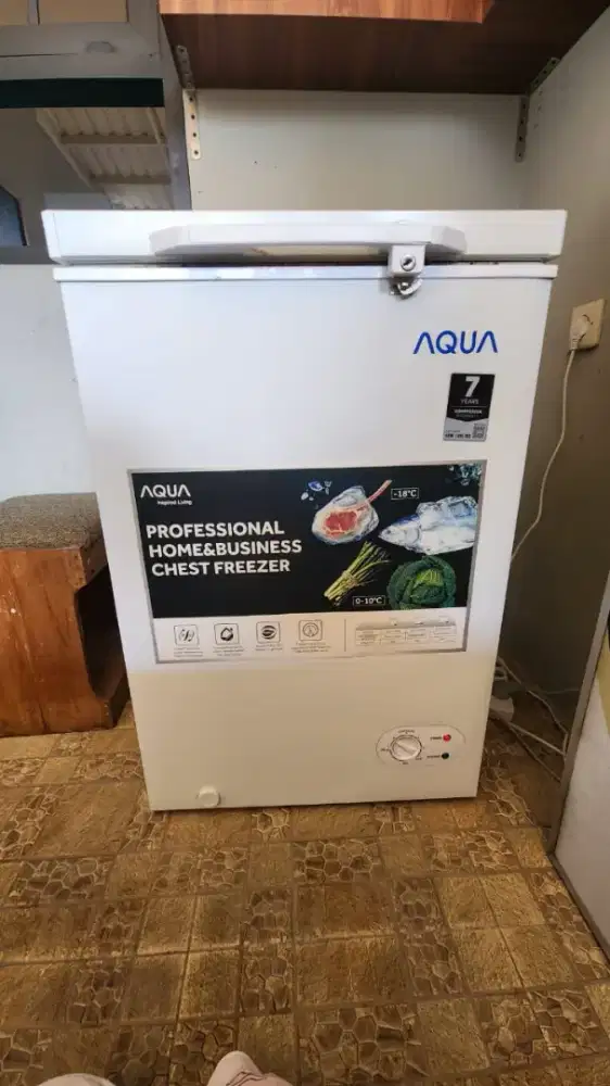 Freezer kondisi Bagus walaupun bekas