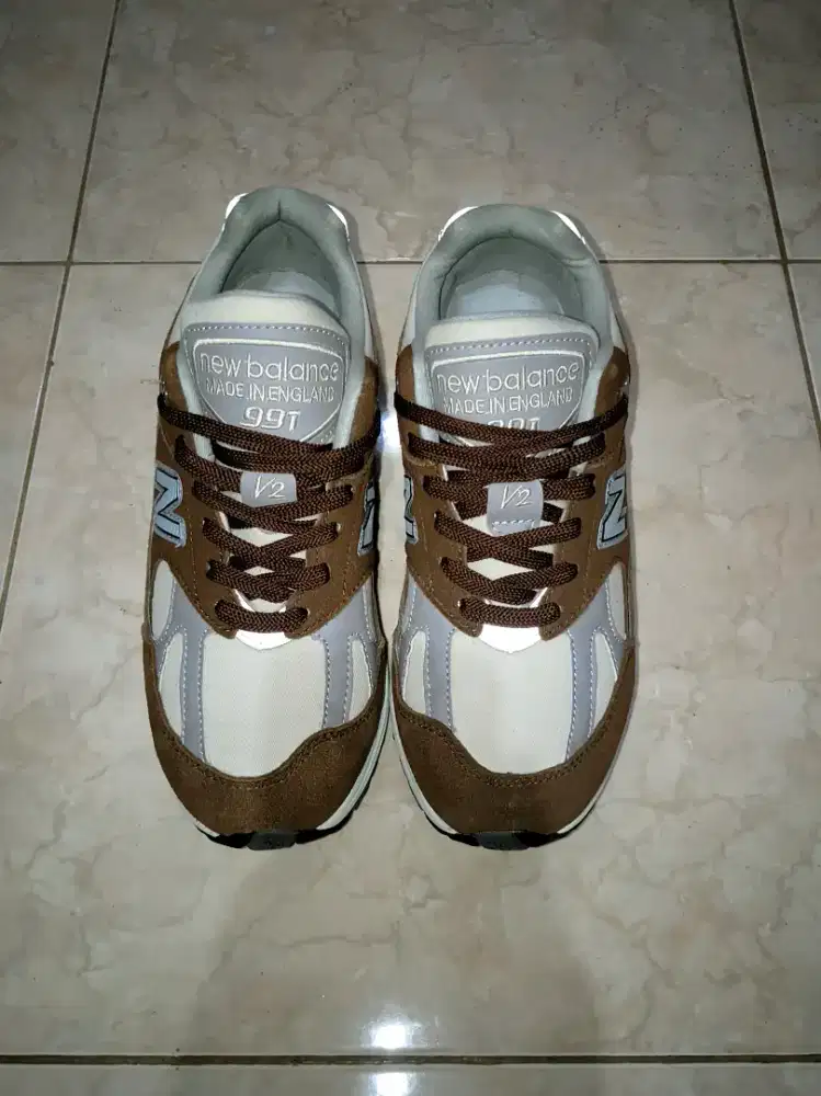 NEW BALANCE 991 V2 fashion