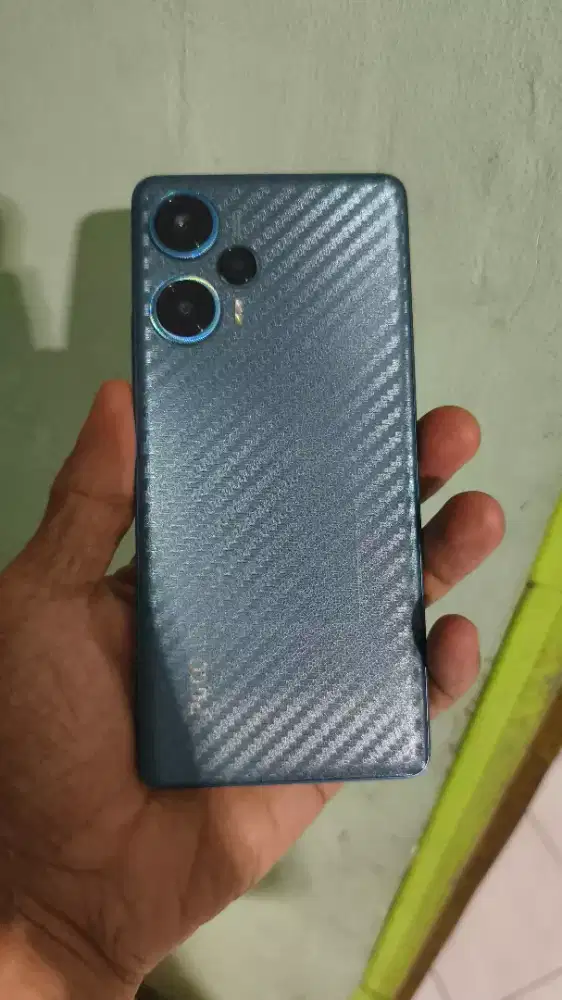 Poco f5 12/256 hp casan ori