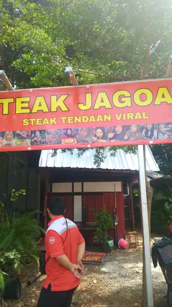 Dibutuhkan Penjaga outlet steak