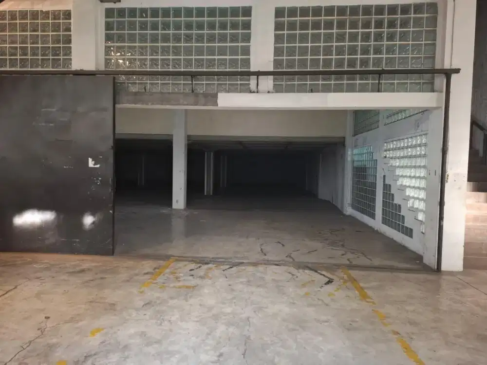 Gudang siap pakai akses kontainer 40 feet dekat pasar 8