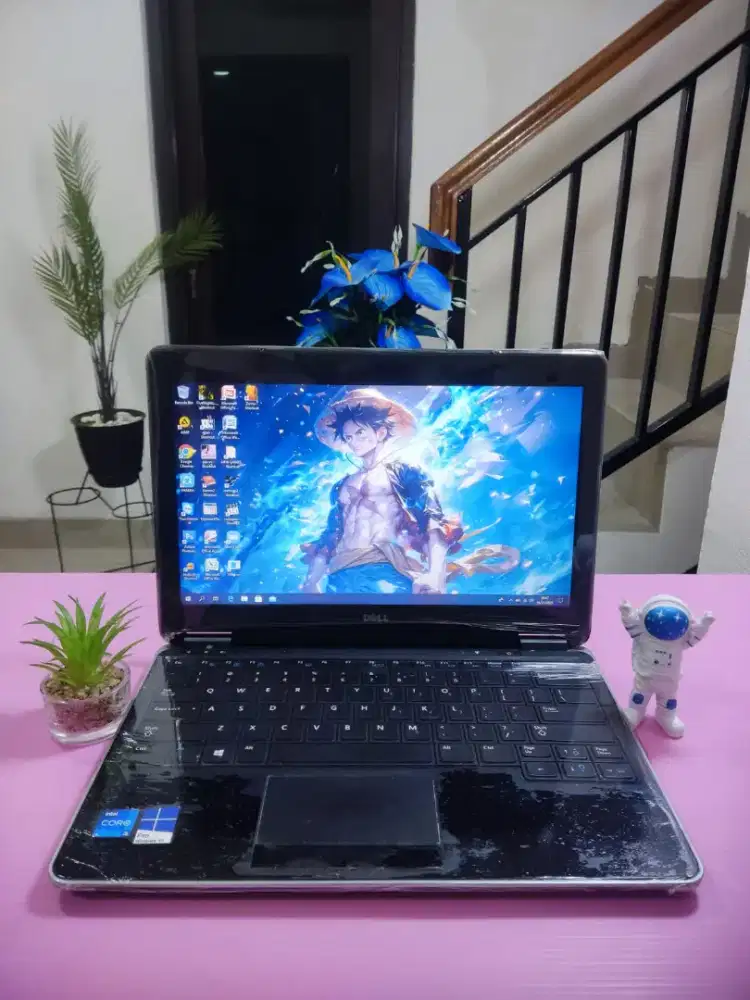 DELL LATITUDE E7240-A27  SuperSlim [RAM 8GB/SSD]