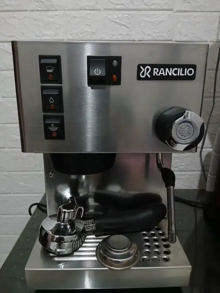 Di Jual Mesin kopi Rancilio Silvia V6 like New