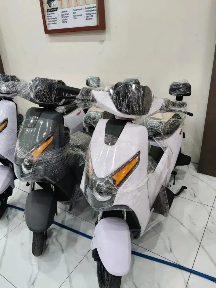 Sepeda listrik uwinfly D65 ADV