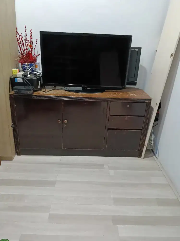 Lemari kayu berkualitas