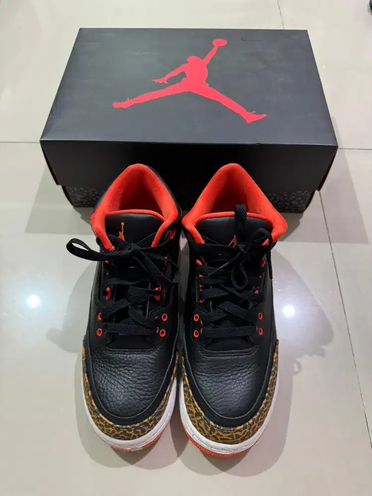 Di jual sepatu nike jordan kondisi mulus