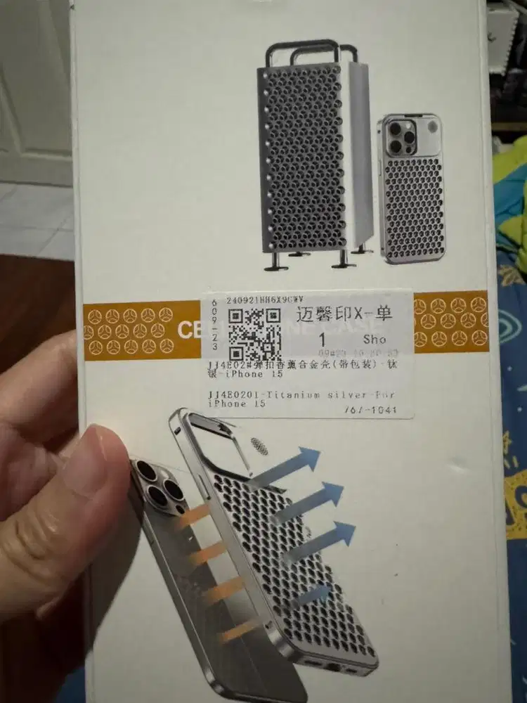 Case alluminium iphone 15 base model