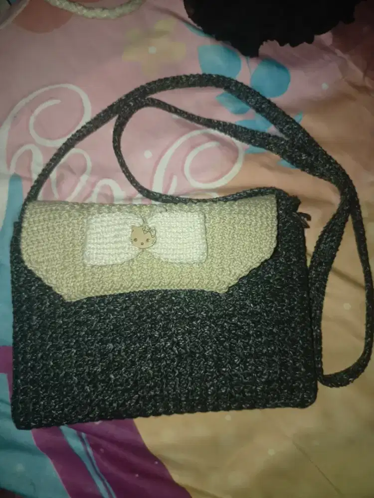 TAS RAJUT PERSEGI PANJANG