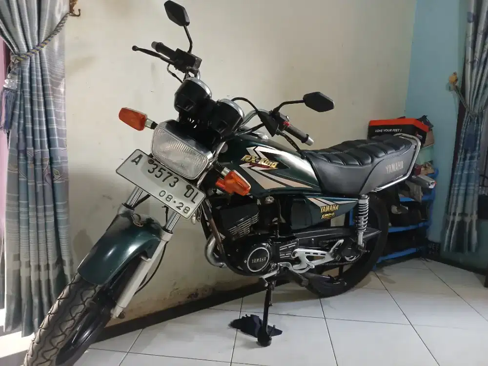 Dijual mtr rx king taun 2002 dgn harga murah meriah 23jt ja,ss komplit