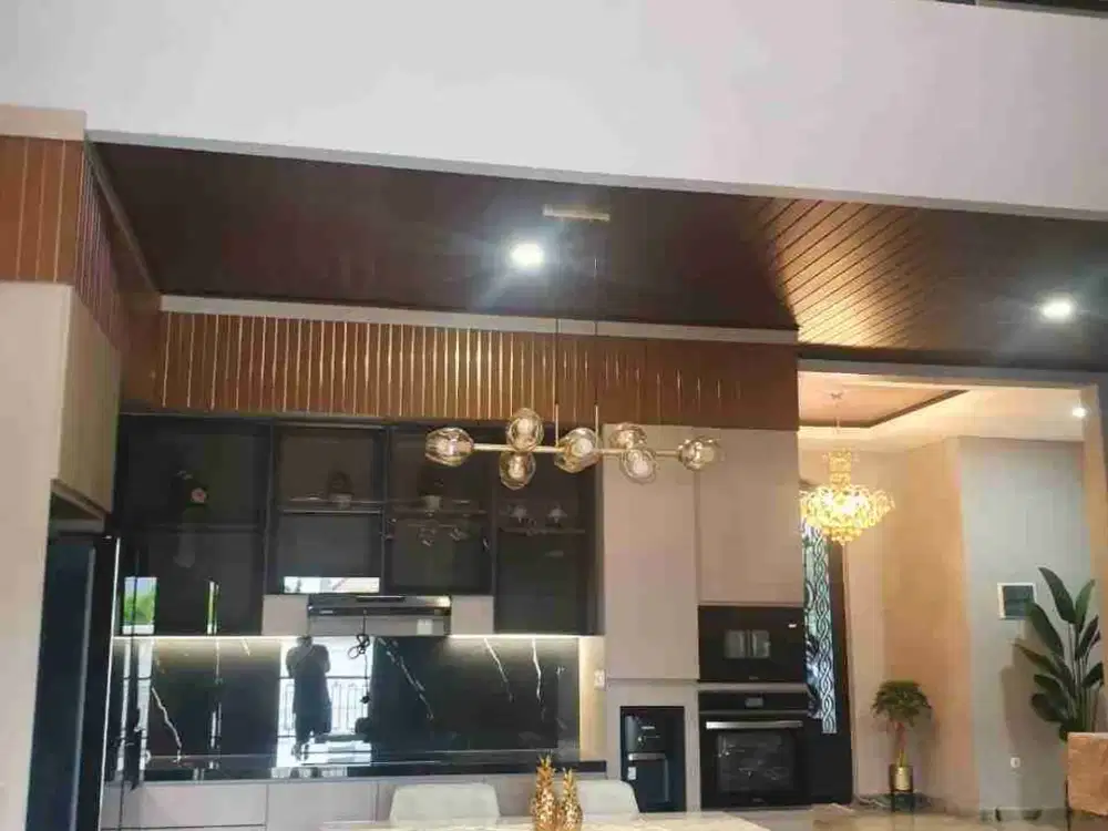 FULL FURNISH BARU ADA KOLAM RENANG RUMAH CITRALAND SIAP HUNI