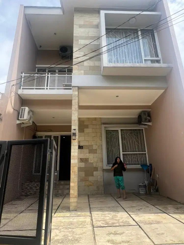 Disewakan rumah baru