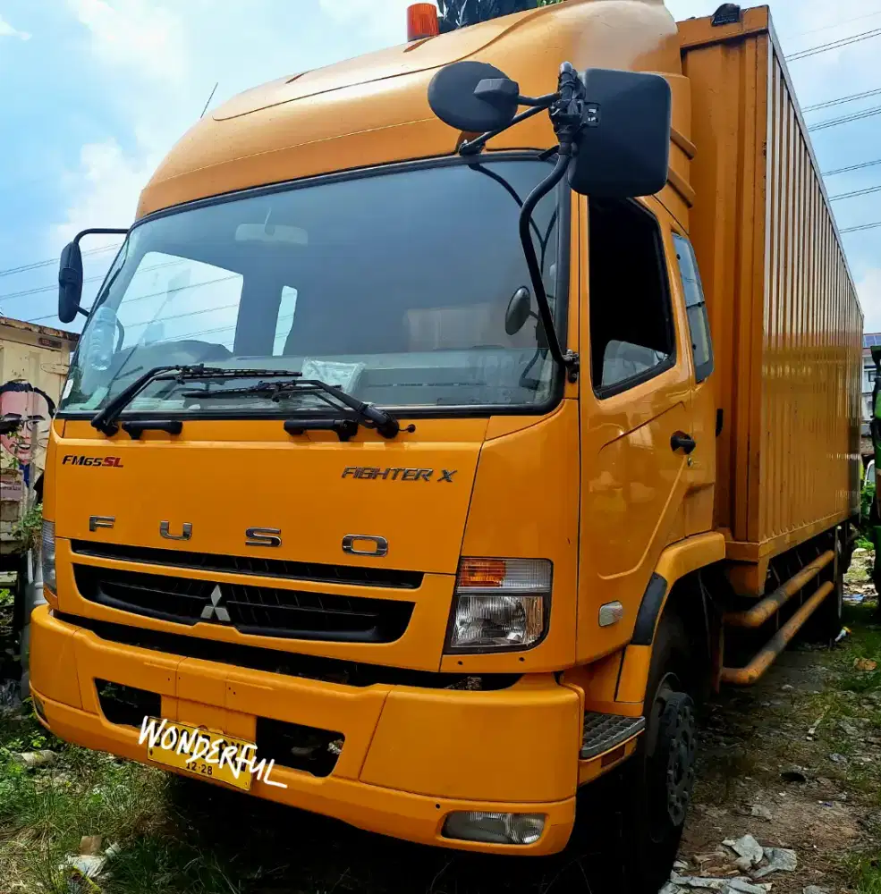 Mitsubishi Fuso Fighter X FM 65 SuperLong Box Long 8.6mtr Bio Solar