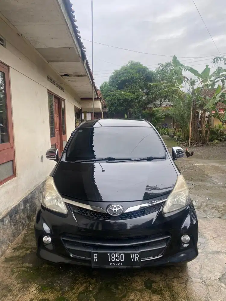 Dijual Mobil Avanza Veloz kondisi istimewa