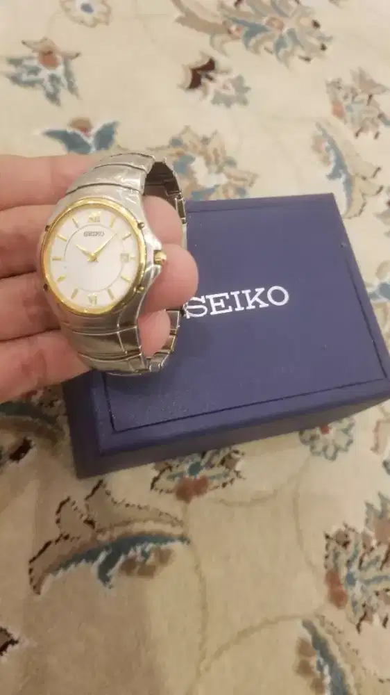 Seiko quartz two tone slk092