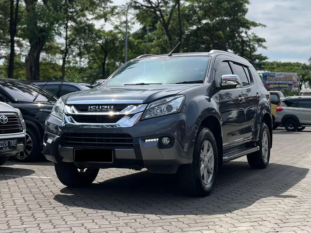 ISUZU MUX 2.5 AT 2017 ABU- ABU KM 154RB