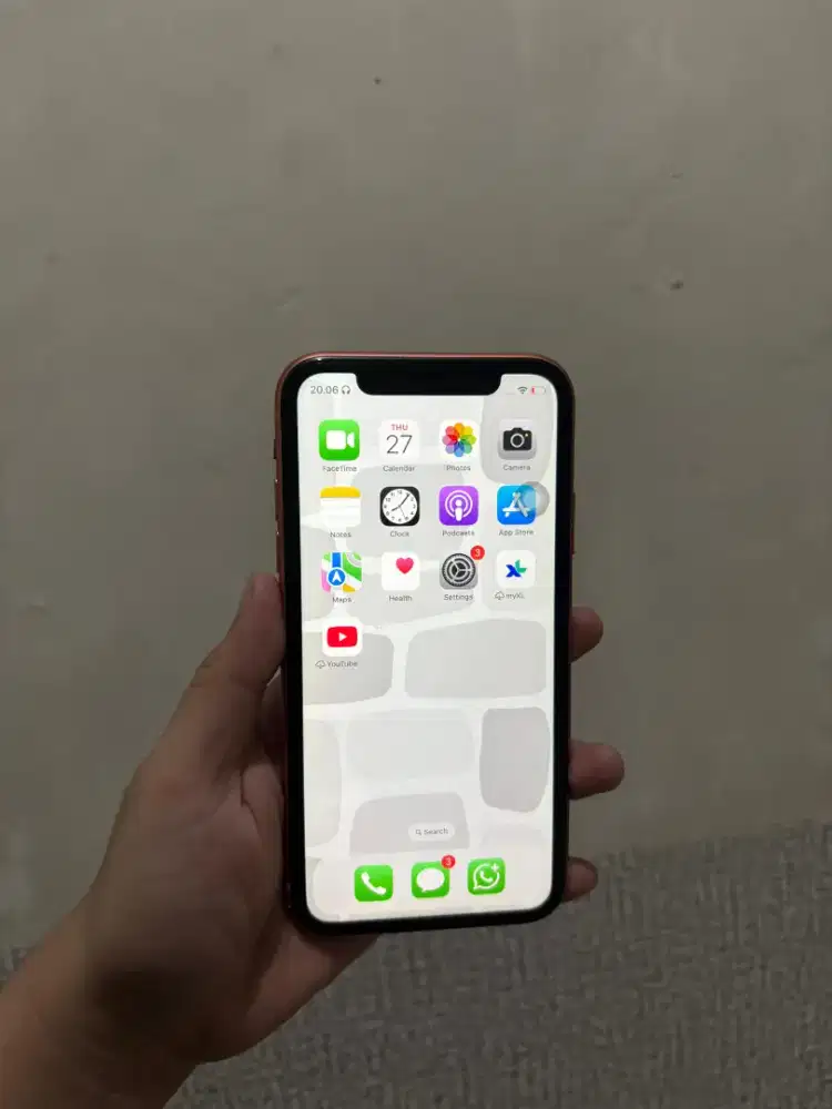 iPhone xr 64gb inter