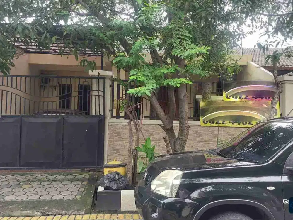 Dijual Rumah 2 lantai di Barata Jaya Surabaya