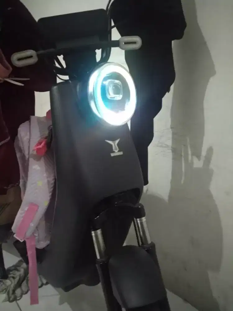 Uwinfly D-8 Hitam