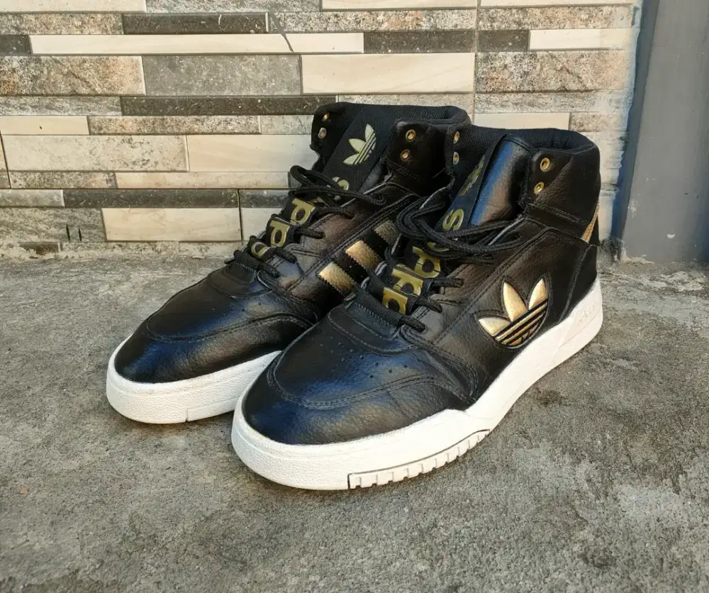 Sepatu Adidas Drop Step