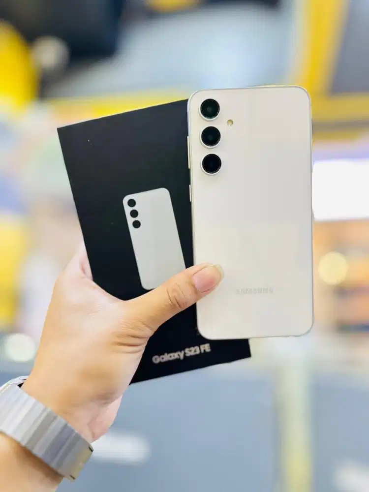 Samsung S23 FE 8/256 Like new