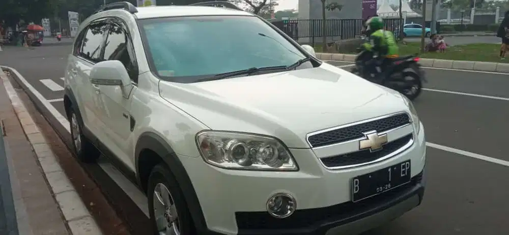 Chevrolet Captiva Sport Putih 2011 AT Tgn 1 Kondisi Prima Full Ori Cat