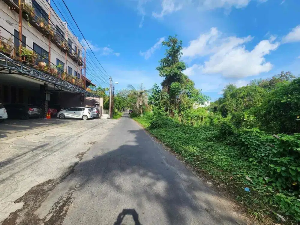 Di jual Tanah 4,40 are Premium 
Lokasi di Jalan Dewi Madri X Renon Denpasar