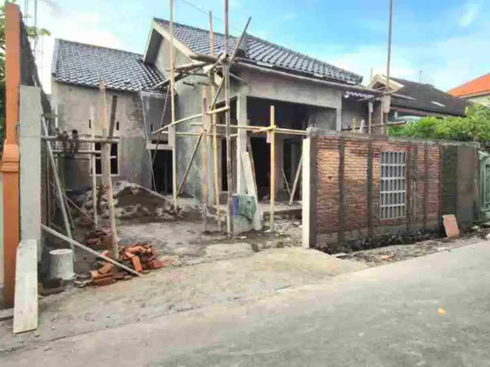 Rumah Baru 1 lantai Carport 2 mobil di Banyuanyar Solo Kota Proses Bangun