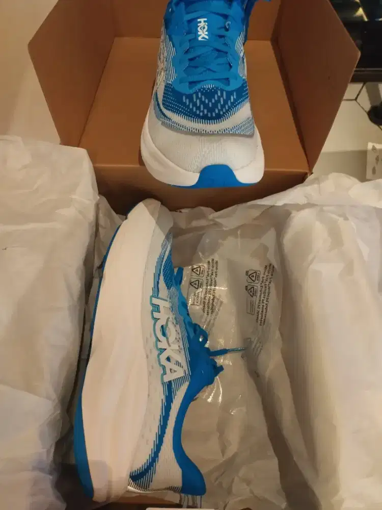 Sepatu Hoka SkyFlow ukuran 45-46 masuk nego sampai deal