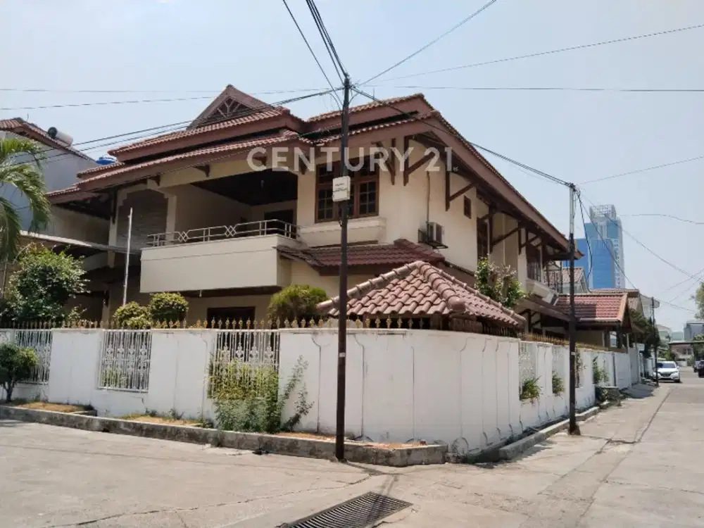 Rumah Kelapa Gading Akses Strategis Dekat Mall MKG