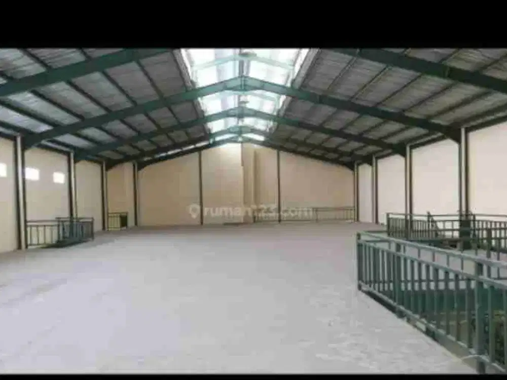 Disewakan Gudang Dua Lantai di Bandengan  Jakarta Utara