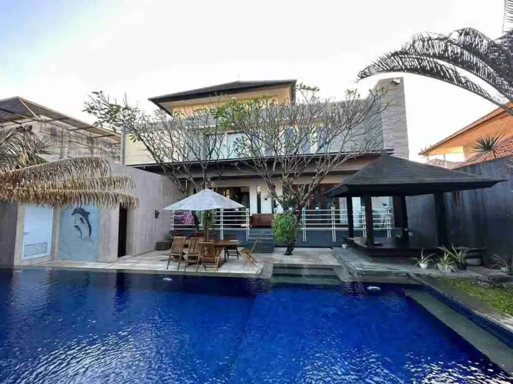 Rumah Mewah Gaya Vila Modern di Gatsu Barat Denpasar