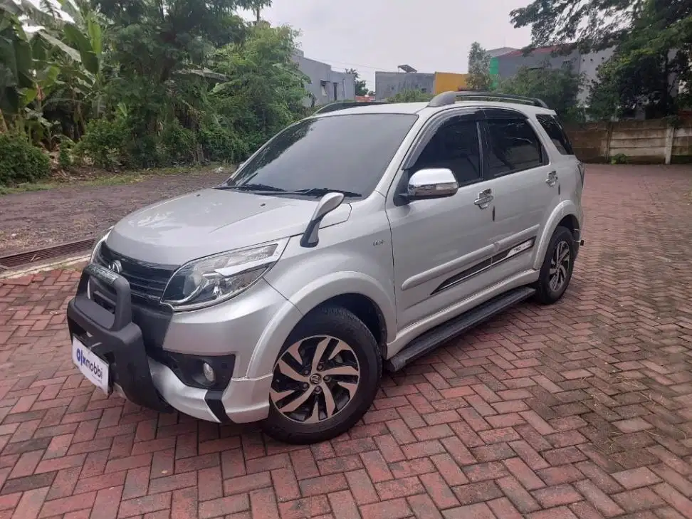 DP MURAH Toyota Rush 1.5 TRD Sportivo Bensin-MT-2015 SILVER DBK