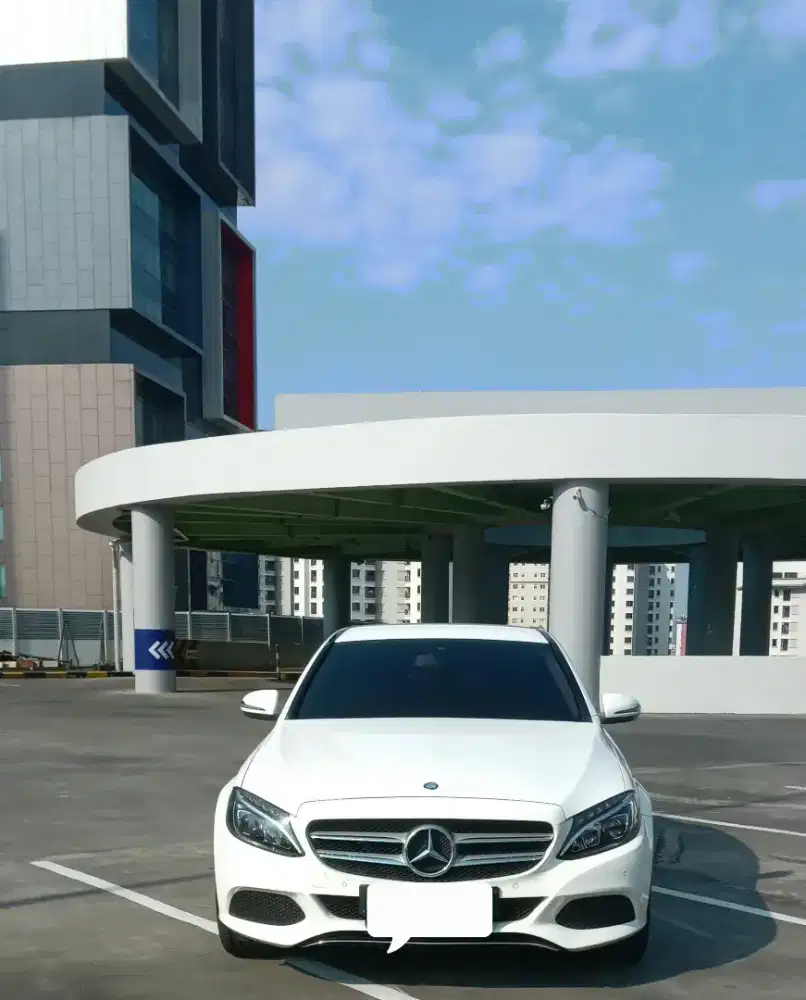 [ TDp Rp 20 jt ] Mercy C200 2.0 AT AMG putih 2016