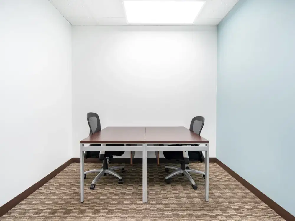 Regus - Menara Palma Simatupang (Kantor Pribadi 3 Orang)