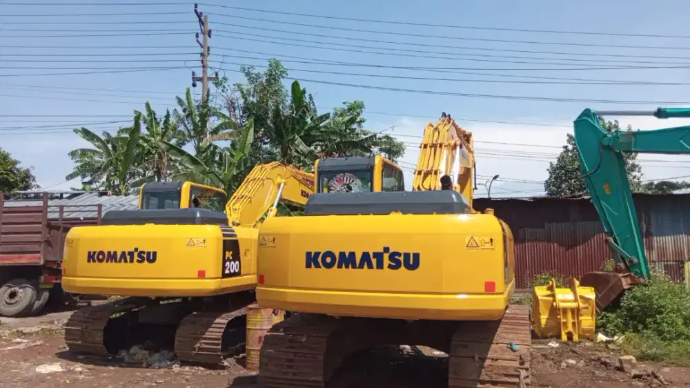 Komatsu pc200-8 mo (2014)