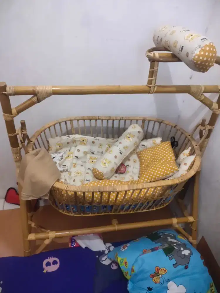 Ayunan Bayi Rotan