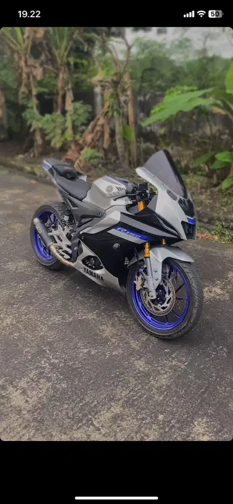 R15M 2023 WARNA BIRU SILVER