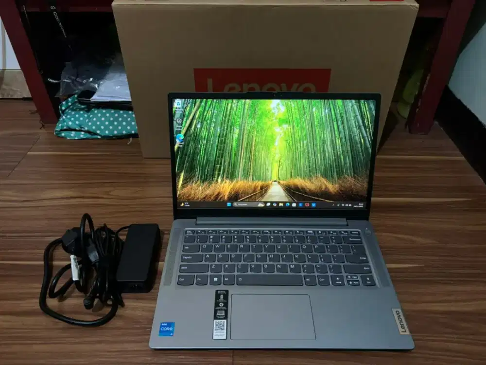 Lenovo Ideapad Slim 3 Core i5-12450H