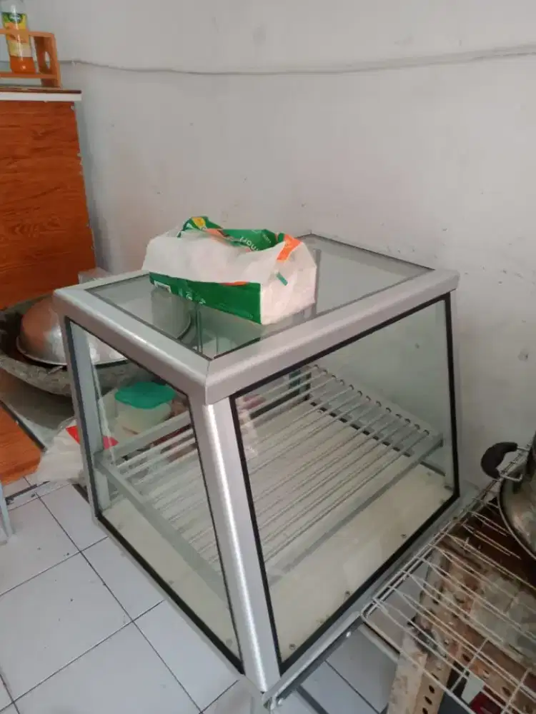 Etalase display kecil