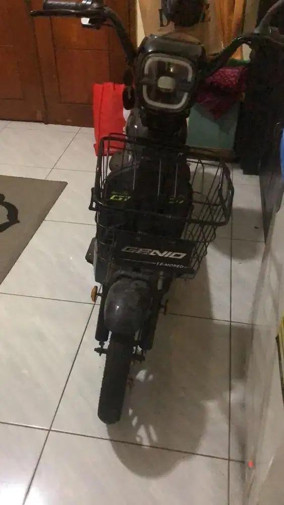 Selis Genio Attura G1 E-Moped