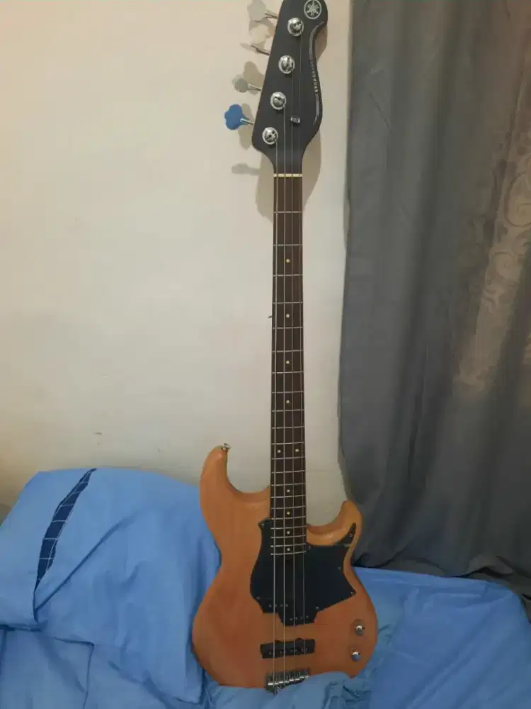 YAMAHA ELECTRIC BASS BB234 ( 4 STRING )