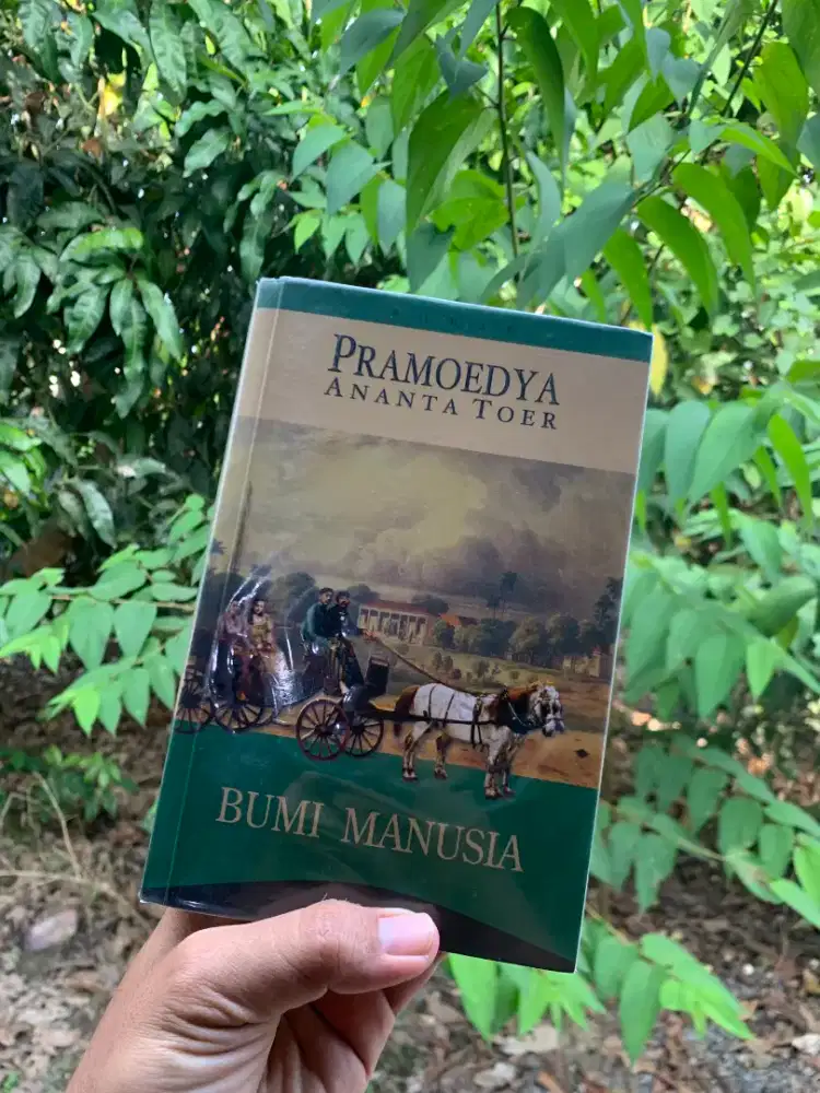 Buku Novel Sastra Bumi Manusia Pramoedya Ananta Toer Original