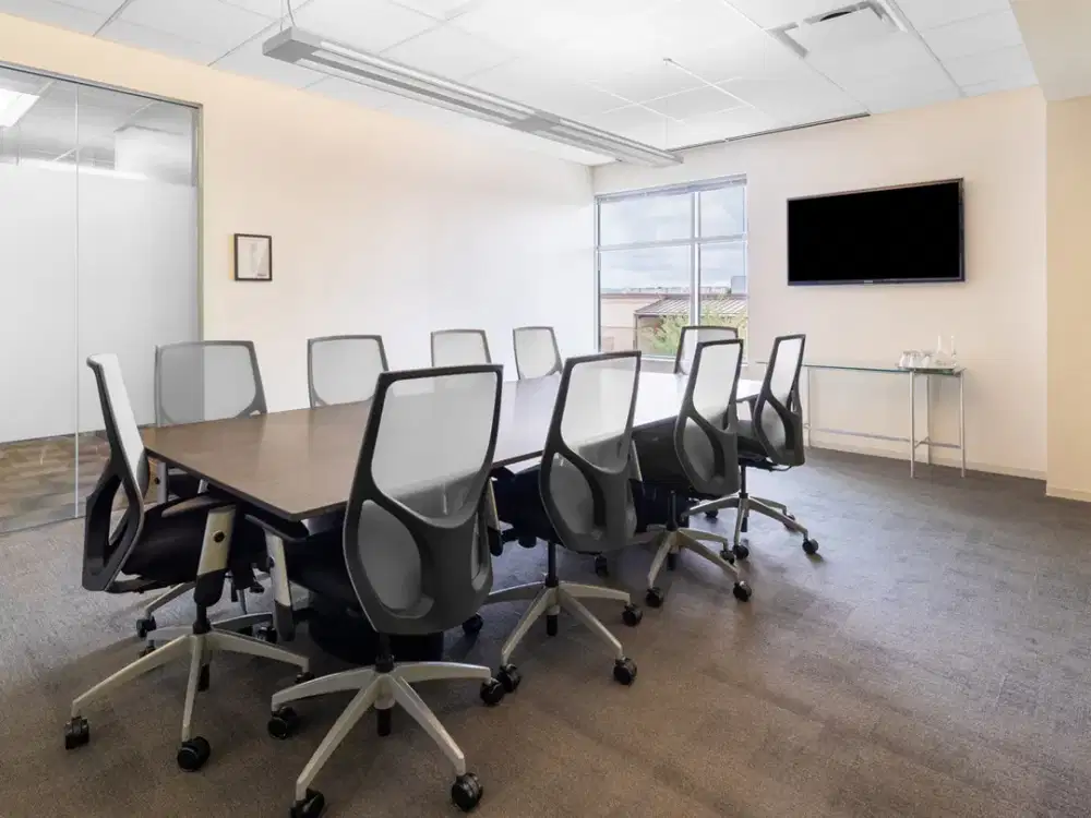 Regus - GKM Green Tower (Op1)