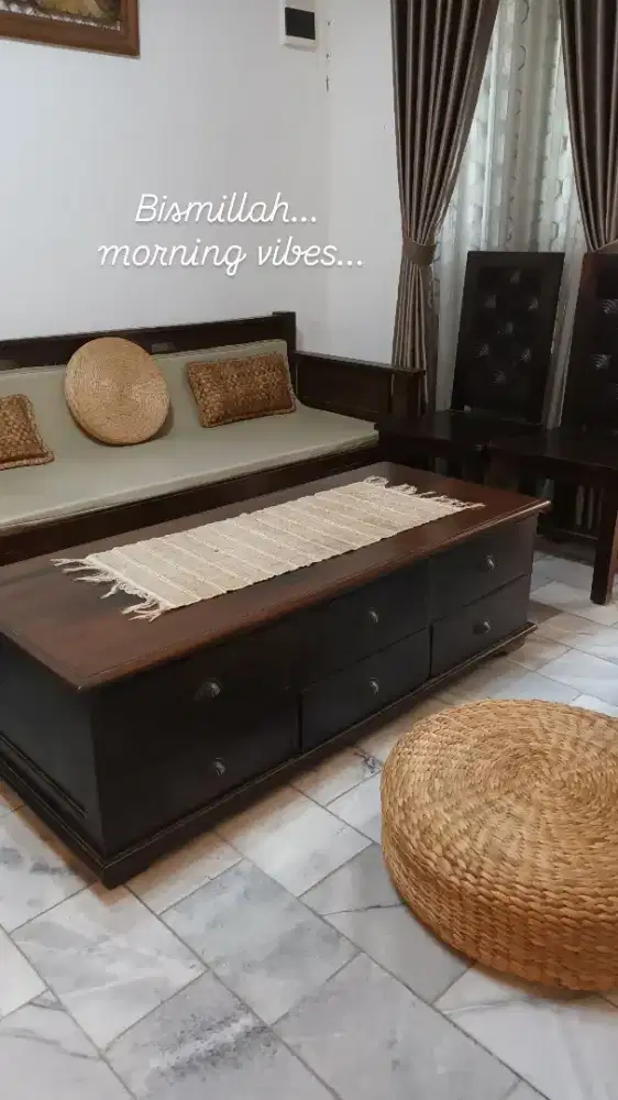 Bantal Bulat Duduk Anyaman