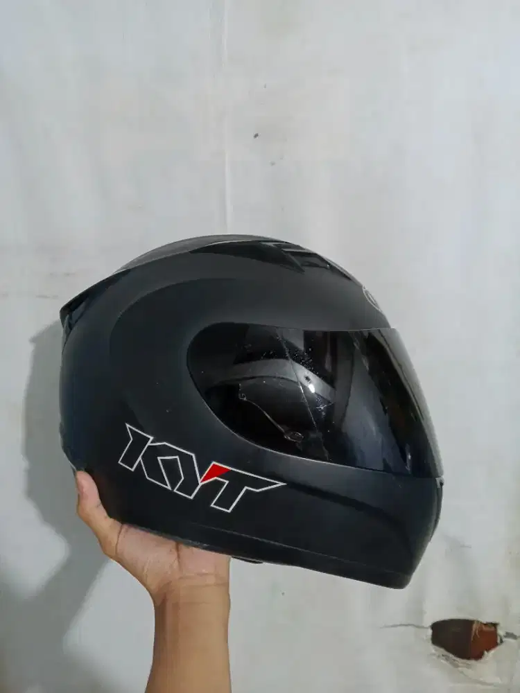 KYT R10 Solid Black Doff | Second Like New