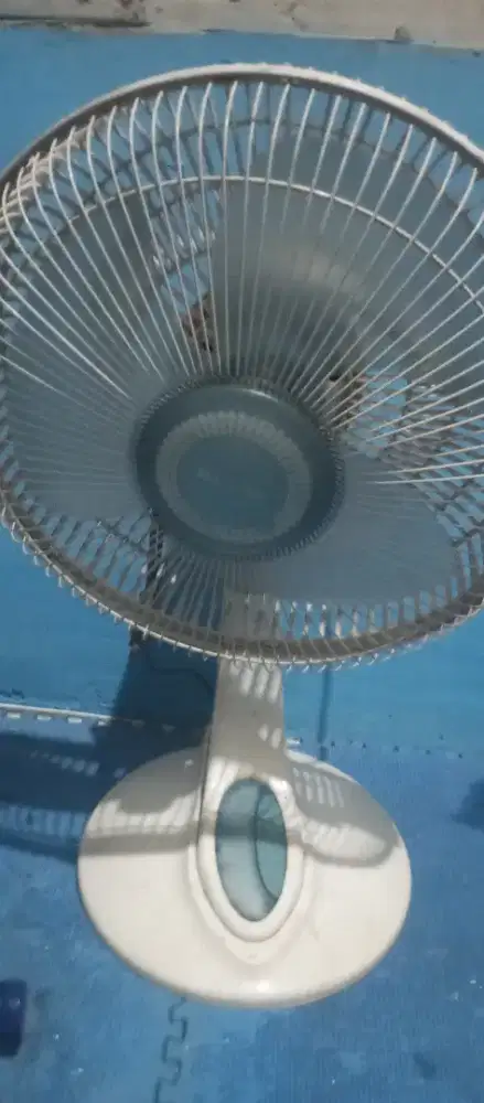 Kipas angin meja 14 in miyako