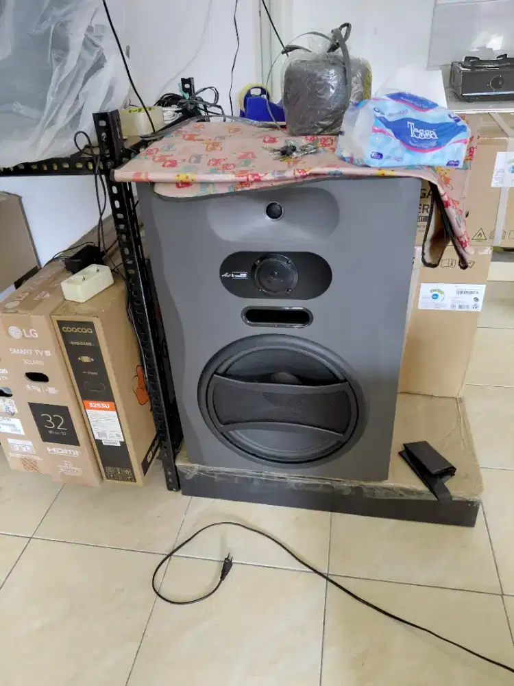 Salon aktif sharp 15inc sudah blutut