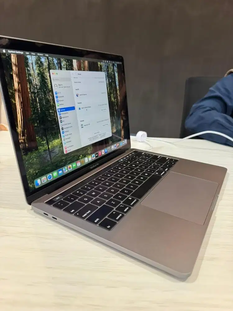 MacBook Pro i7 2019 Touchbar, Intel Core i7, RAM 16GB, SSD 512GB