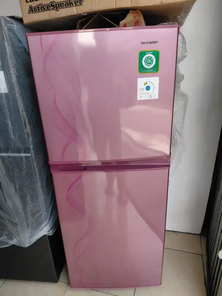 Kulkas shrap 2pintu bagus ori